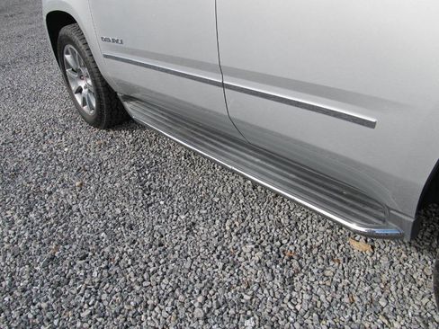 Used 2017 GMC Yukon Denali image 17