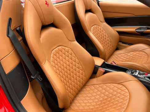 Used 2019 Ferrari 488 Spider Base image 40