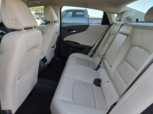 Used 2024 Chevrolet Malibu LT FWD image 15