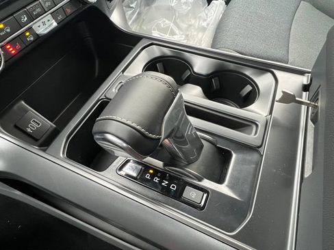 New 2025 Ford F150 Lightning XLT AWD/4WD image 19