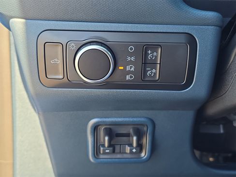 New 2025 Ford Maverick XLT w/ XLT Luxury Package image 19