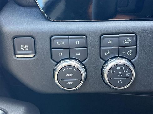 New 2026 GMC Sierra 1500 SLT w/ SLT Premium Plus Package image 22