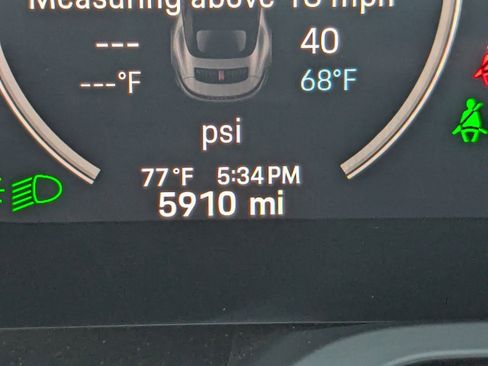 Certified 2025 Porsche 911 Carrera w/ Premium Package image 32