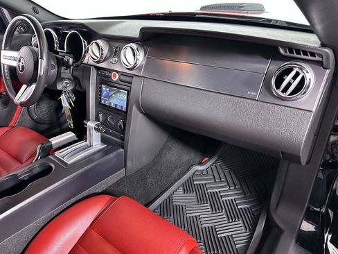 Used 2006 Ford Mustang GT Premium image 30