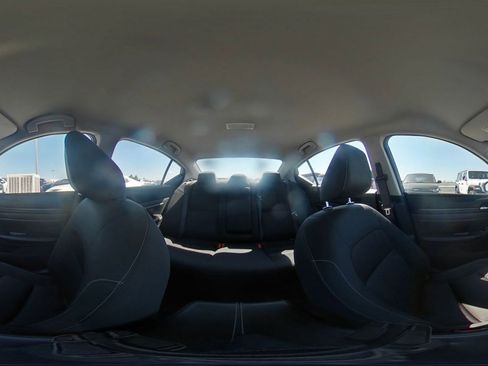 Used 2024 Nissan Altima 2.5 SV image 42