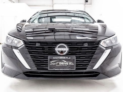 Used 2024 Nissan Sentra S image 9