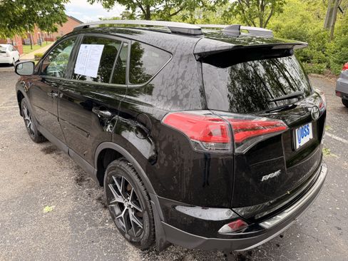 Used 2018 Toyota RAV4 SE w/ Protection Package AWD/4WD image 5
