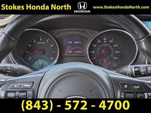 Used 2017 Kia Sedona LX w/ LX Essentials Premium Package image 32