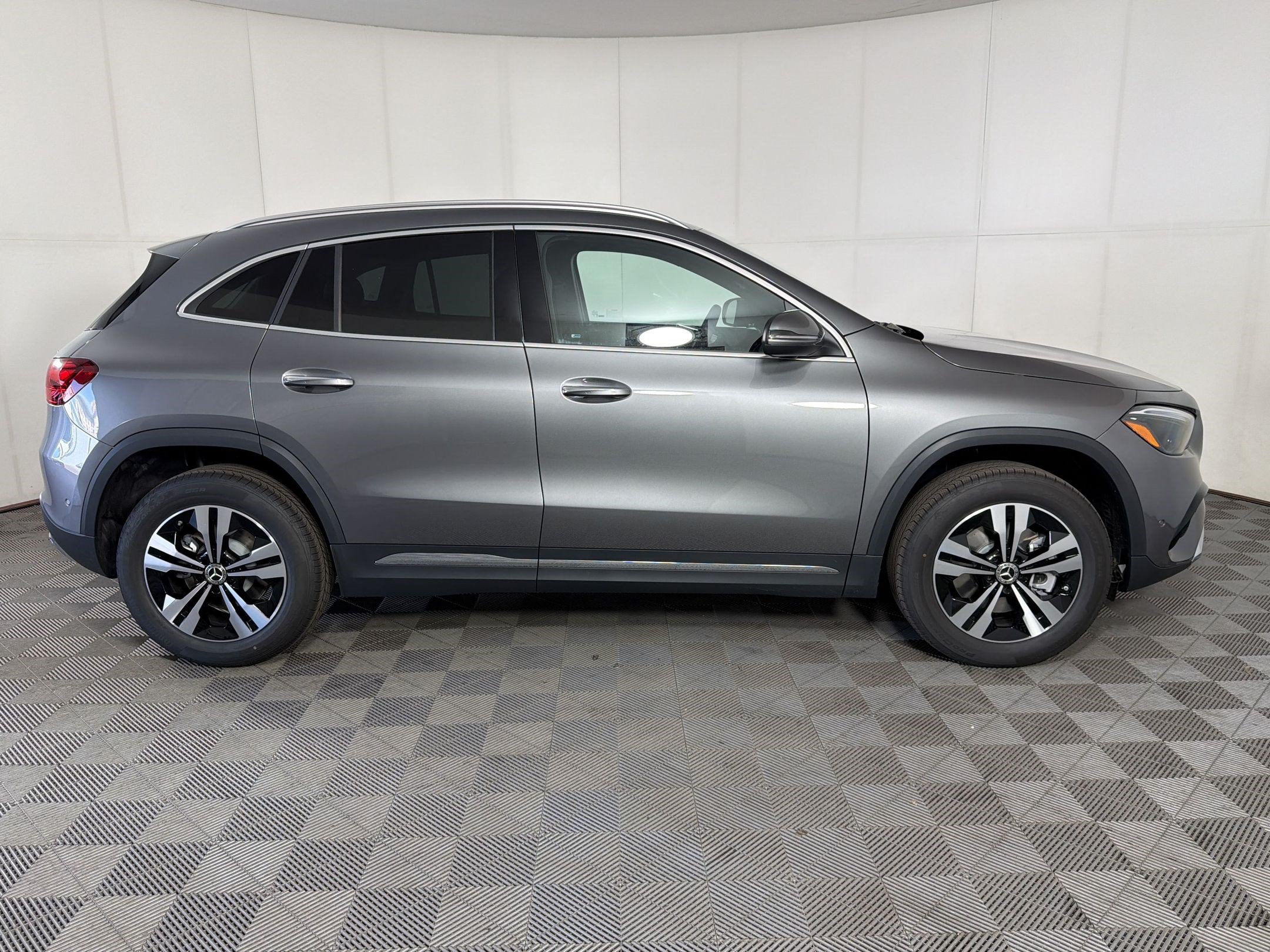 Used 2026 Mercedes-Benz GLA 250 4MATIC image 8