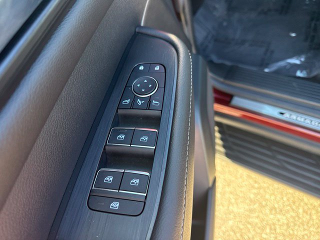 Used 2025 Nissan Armada Platinum AWD/4WD image 12