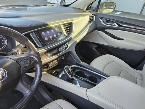 Used 2020 Buick Enclave Essence w/ Sound and Sites Package image 21