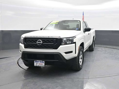 Used 2022 Nissan Frontier S image 3