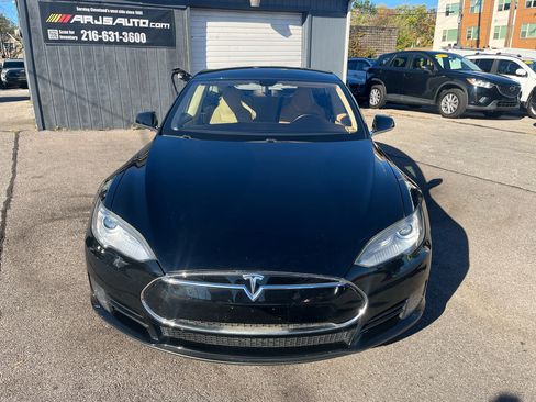 Used 2013 Tesla Model S image 8