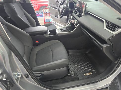 Used 2025 Toyota RAV4 LE image 23