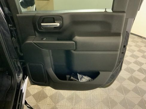 Used 2024 Chevrolet Silverado 2500 Custom w/ Custom Value Package image 38