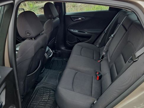 Used 2022 Chevrolet Malibu LT image 19