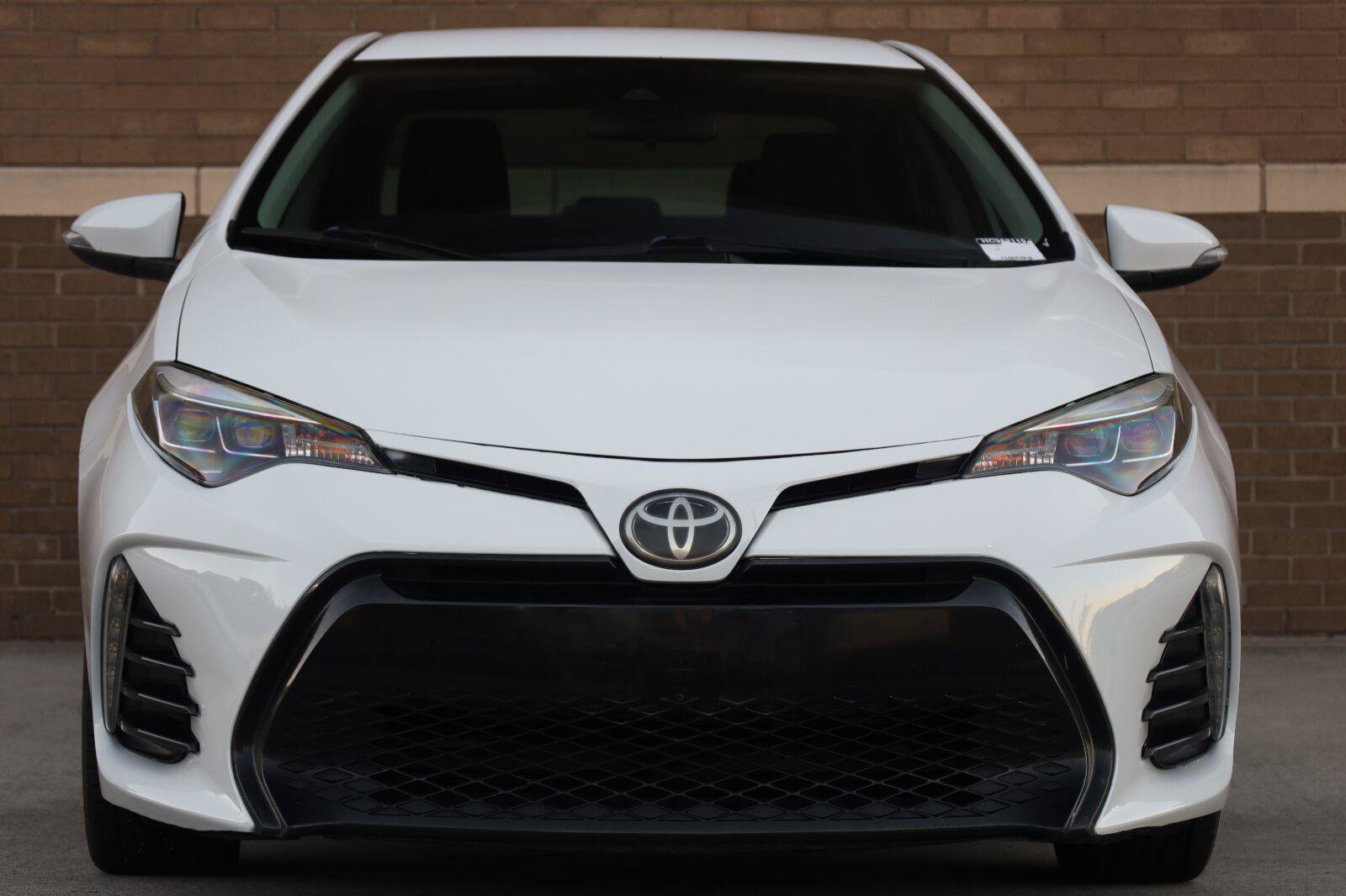 Used 2017 Toyota Corolla SE w/ Body Protection Package FWD image 6