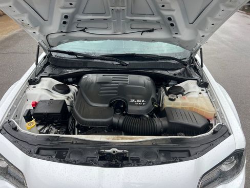 Used 2020 Chrysler 300 S w/ 300S Premium Group image 20