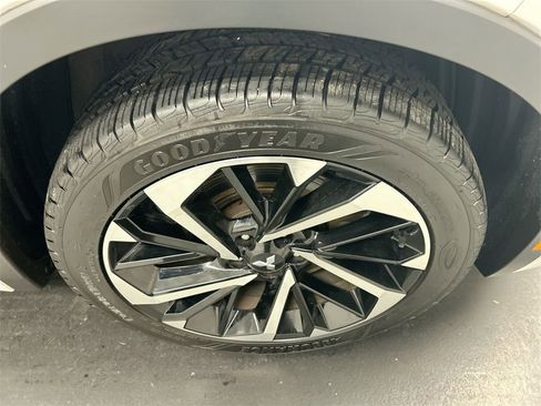 Used 2022 Mitsubishi Outlander SEL image 8