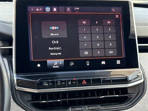 Used 2022 Jeep Compass Latitude w/ Sun and Sound Group image 20