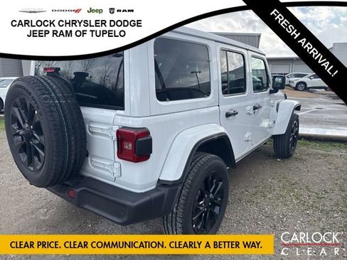 Used 2025 Jeep Wrangler Sahara w/ Safety Group image 14