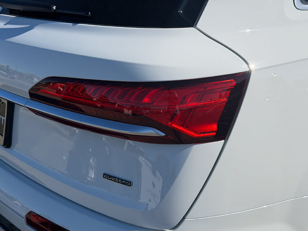 New 2026 Audi Q7 2.0T Premium AWD/4WD image 8