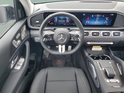 Used 2026 Mercedes-Benz GLS 450 4MATIC image 16