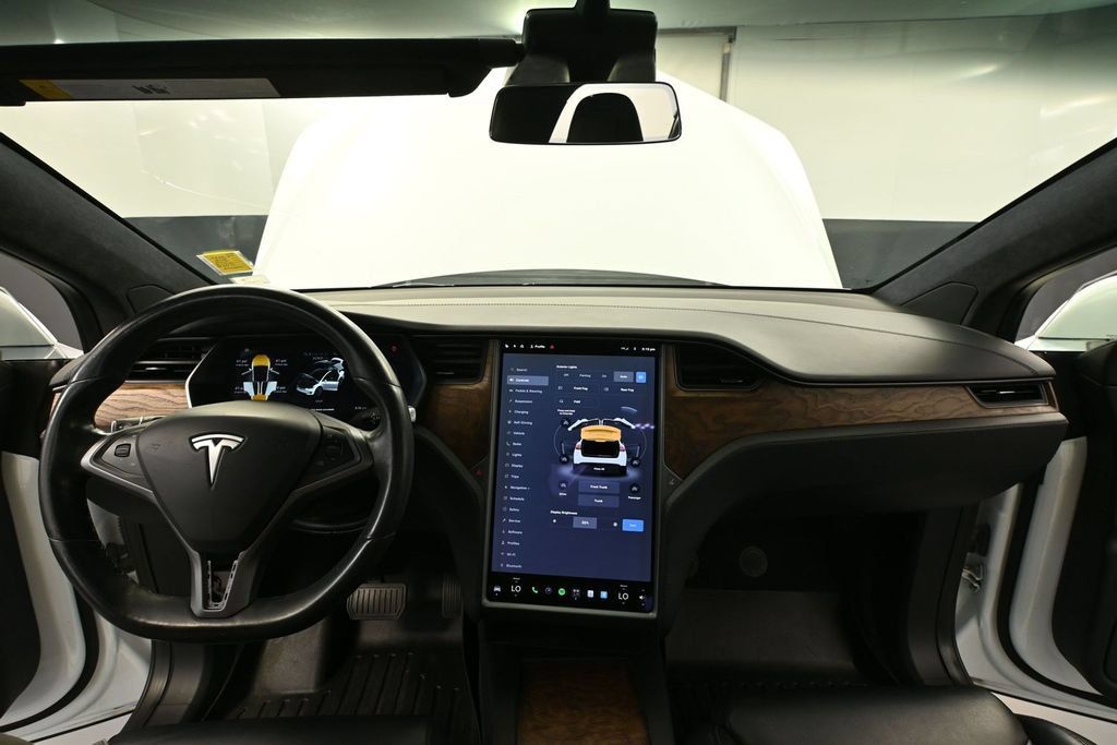 Used 2018 Tesla Model X 100D AWD/4WD image 18