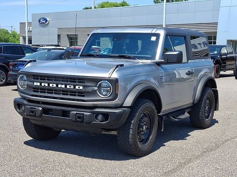 Certified 2023 Ford Bronco Black Diamond AWD/4WD image 4