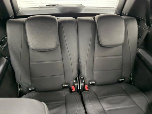 Certified 2024 Mercedes-Benz GLS 450 4MATIC image 9