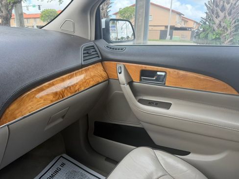 Used 2015 Lincoln MKX FWD w/ Equipment Group 102A image 36