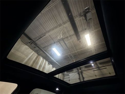 Certified 2020 Cadillac XT5 Premium Luxury w/ LPO, Floor Liner Package image 23