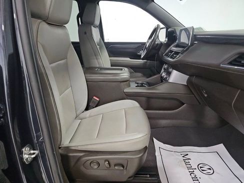 Used 2023 GMC Yukon SLT image 10