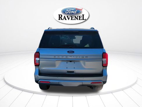 Used 2024 Ford Expedition XLT image 5