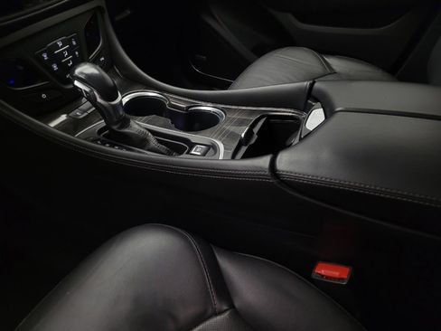 Used 2019 Buick Envision Premium image 26