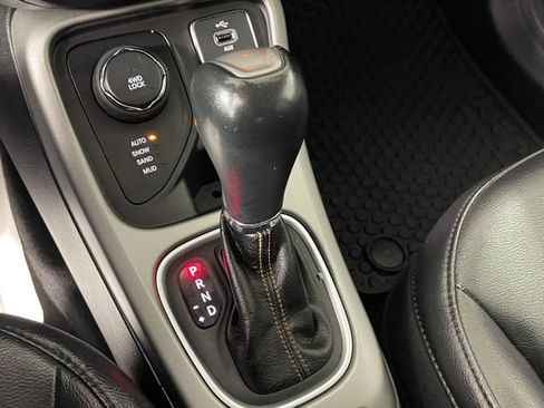 Used 2018 Jeep Compass Latitude w/ Popular Equipment Group image 12