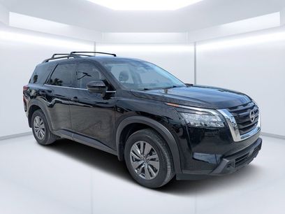 Used 2024 Nissan Pathfinder SV