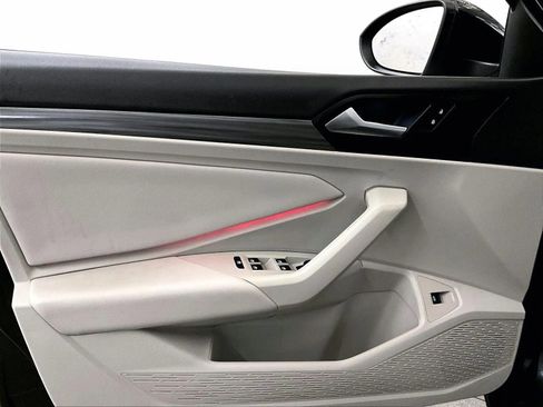 Used 2019 Volkswagen Jetta SEL image 22