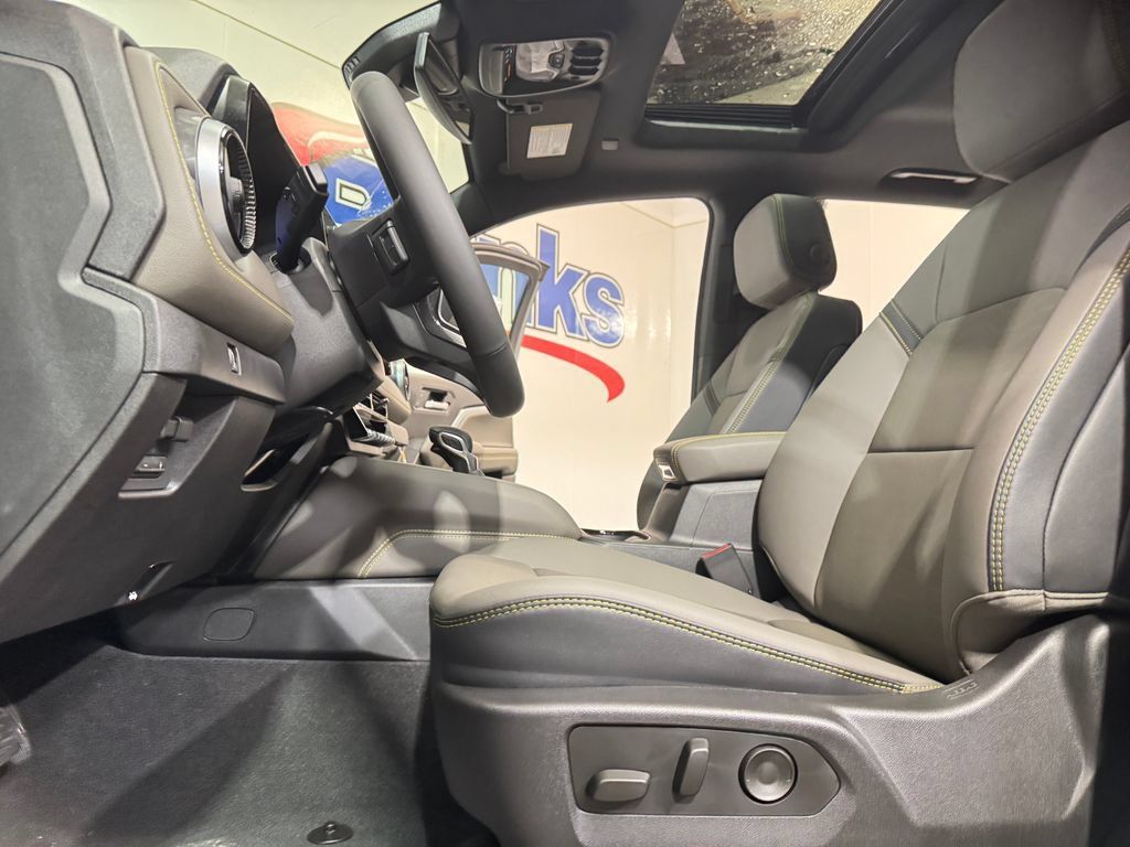 New 2026 Chevrolet Colorado ZR2 AWD/4WD image 8