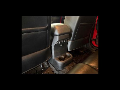 Used 2017 Jeep Wrangler Unlimited Rubicon AWD/4WD image 25
