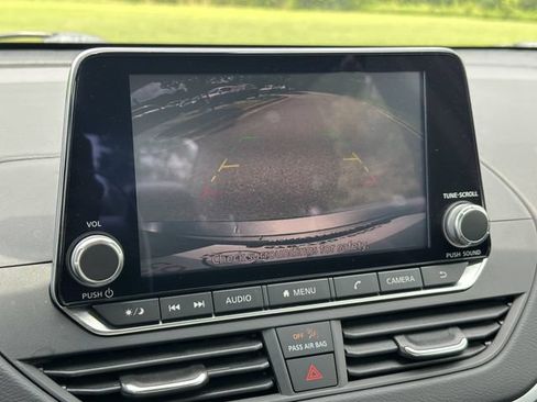 Certified 2022 Nissan Altima 2.5 SV FWD image 30