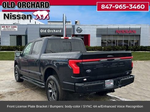 Used 2022 Ford F150 Lightning Lariat image 9