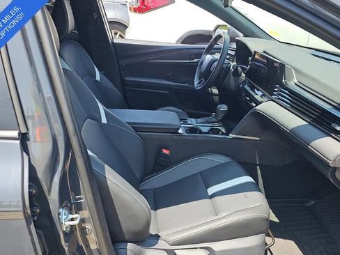 Used 2025 Toyota Camry SE w/ Multimedia Upgrade Package FWD image 5
