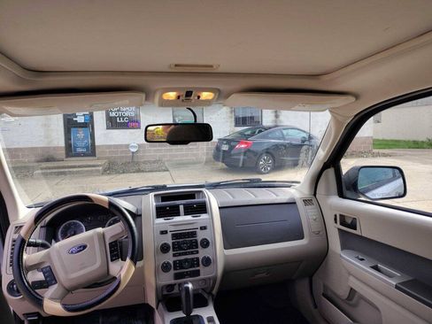 Used 2009 Ford Escape XLT FWD image 15