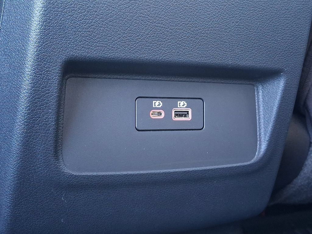 Used 2024 Nissan Frontier SV AWD/4WD image 14