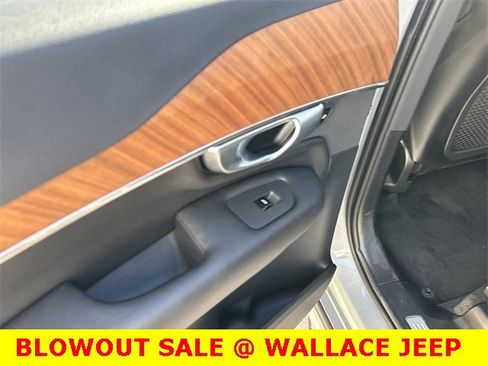 Used 2024 Volvo XC90 B6 Plus image 11