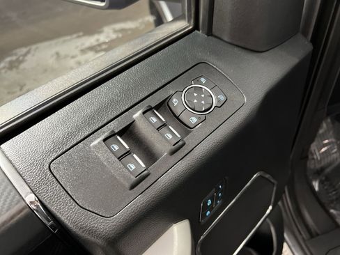 Used 2020 Ford F150 Lariat w/ Equipment Group 502A Luxury image 15