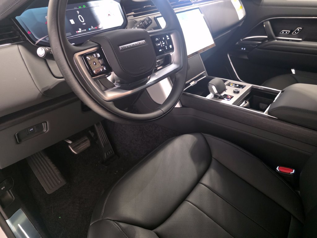 New 2027 Land Rover Range Rover Long Wheelbase SE AWD/4WD image 20