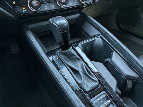 Used 2023 Honda Accord EX-L image 12