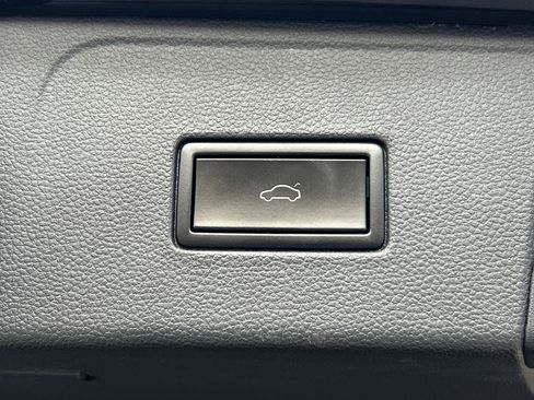 Used 2021 Volkswagen Atlas SEL image 38